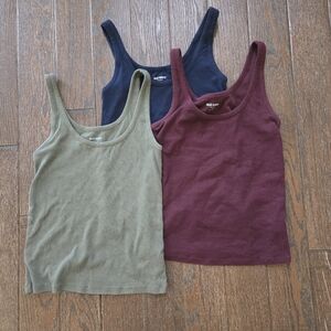 Set of Three Tank Tops in Burgundy, Olive, and Navy